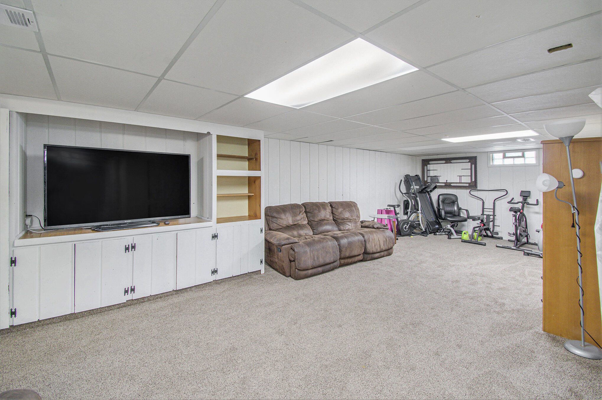 409 South Street Spring Lake, MI 49456 - Photo 19 of 25 019_wtm_0075_407