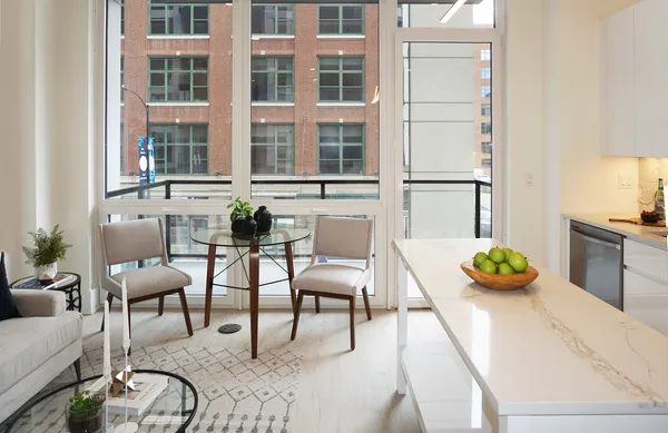 $2,995 | 812 West Adams Street, Unit 509, Chicago, IL 60607