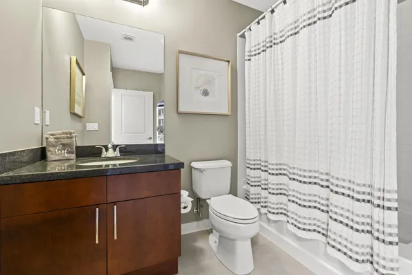 $6,000 | 300 South Australian Avenue, West Palm Beach, FL 33401