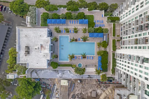 $6,000 | 300 South Australian Avenue, West Palm Beach, FL 33401