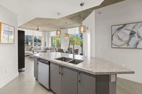 $6,000 | 300 South Australian Avenue, West Palm Beach, FL 33401