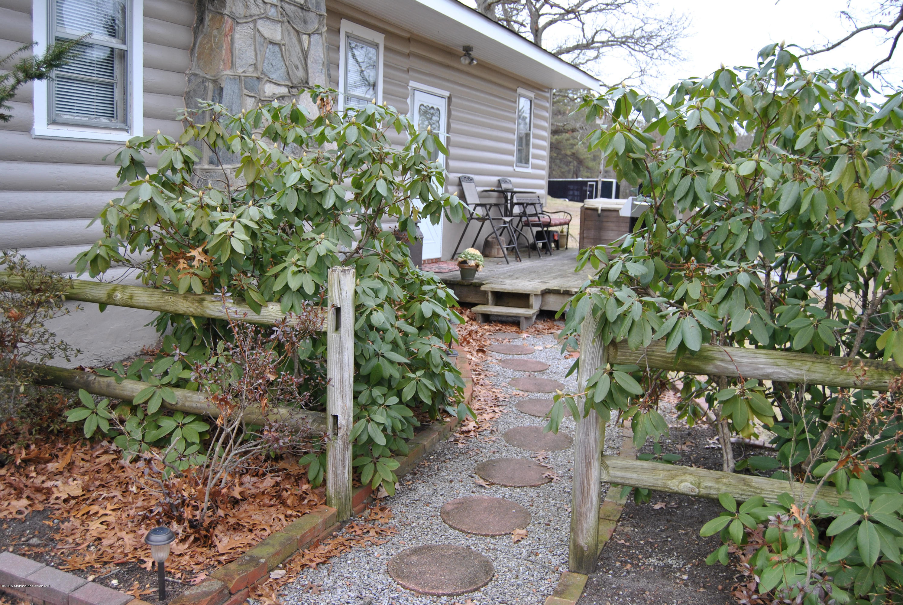 93 Porter Road Howell, NJ 07731 - Photo 3 of 27 DSC_0725