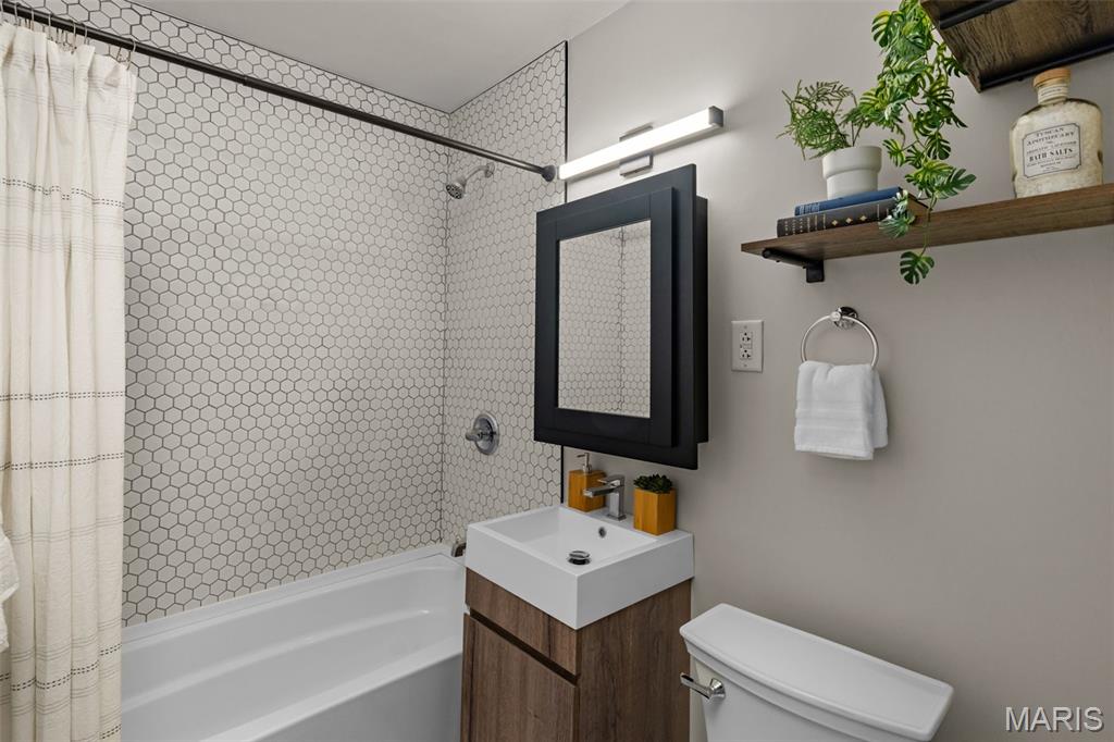 434 Harrison Avenue Ferguson, MO 63135 - Photo 23 of 35