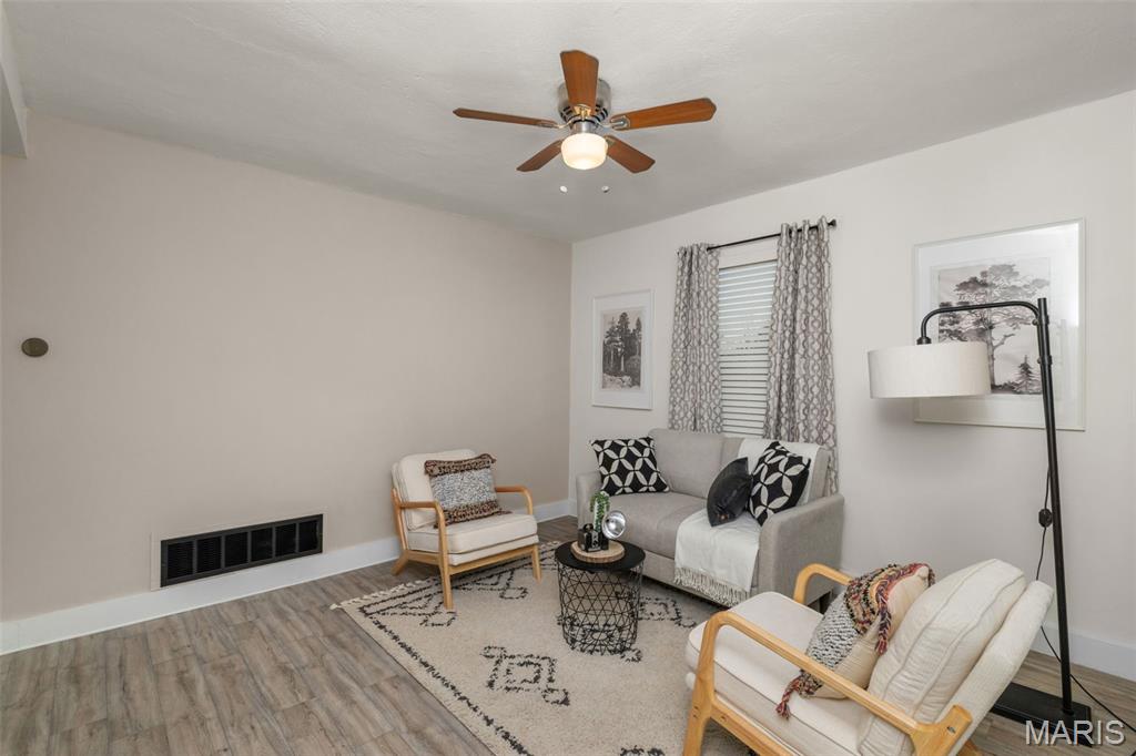 434 Harrison Avenue Ferguson, MO 63135 - Photo 6 of 35