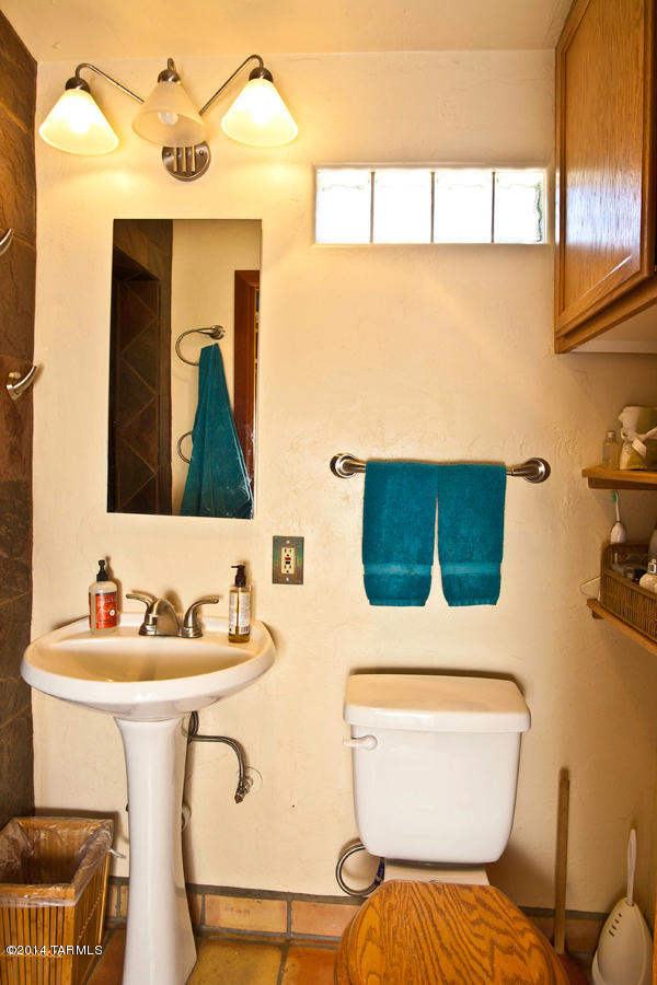 2209 East 3rd Street Tucson, AZ 85719 - Photo 12 of 46