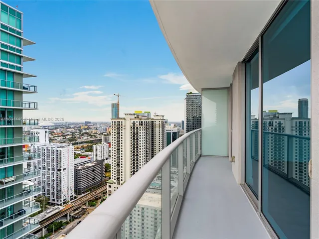 $2,650 | 1100 South Miami Avenue, Unit 3505, Miami, FL 33130