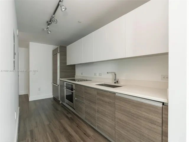 $2,650 | 1100 South Miami Avenue, Unit 3505, Miami, FL 33130