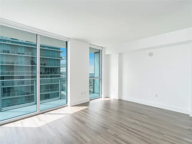 $2,650 | 1100 South Miami Avenue, Unit 3505, Miami, FL 33130