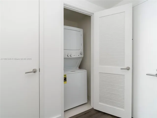 $2,650 | 1100 South Miami Avenue, Unit 3505, Miami, FL 33130