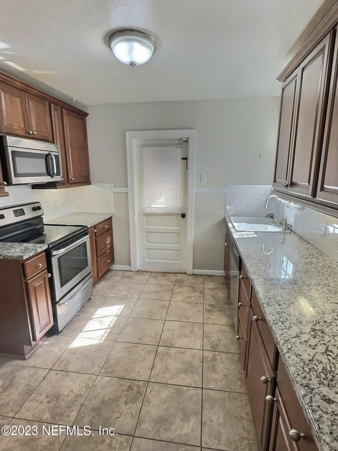 4614 Birkenhead Road Jacksonville, FL 32210 - Photo 5 of 16 exposio_129596641