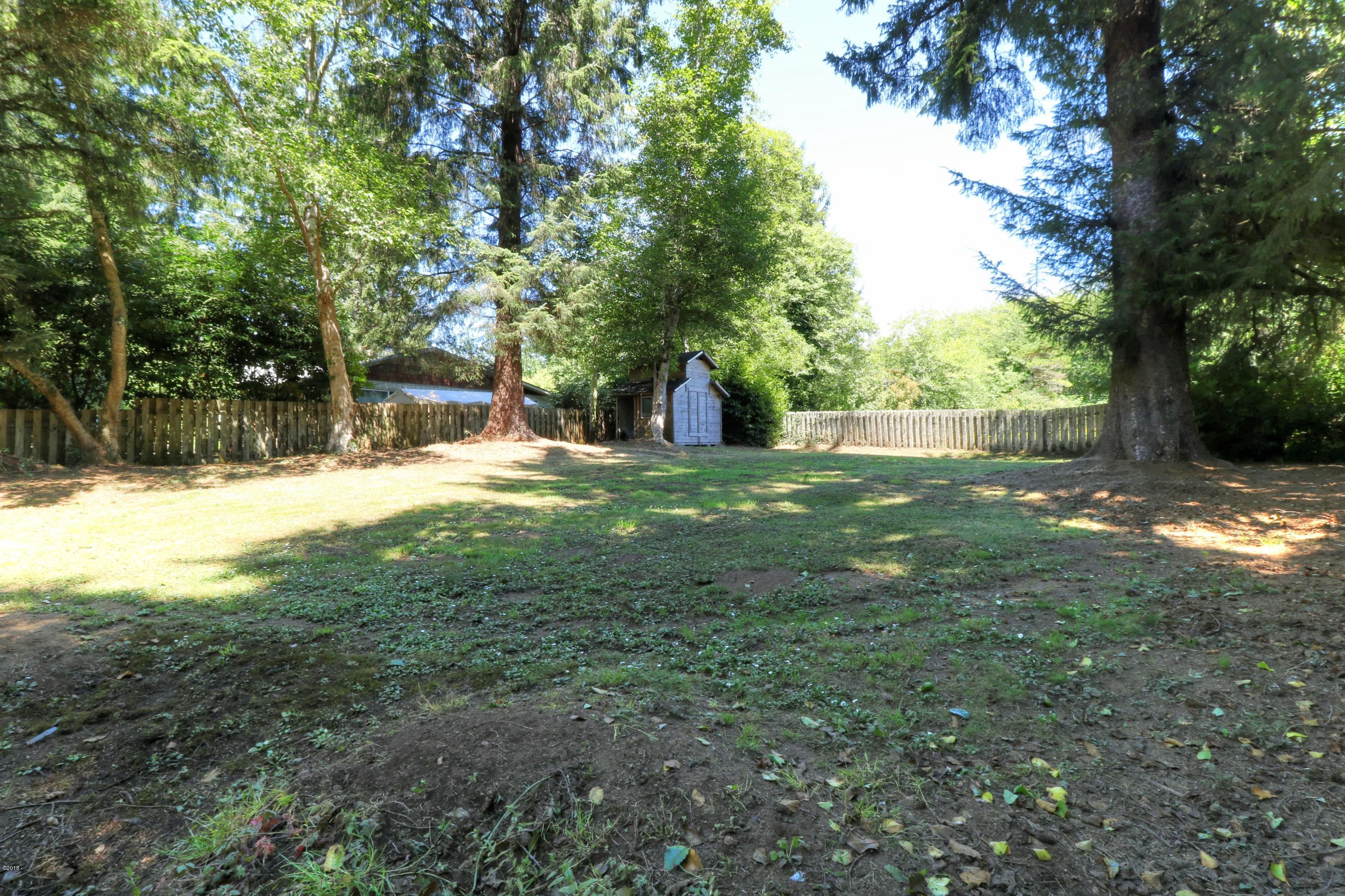 9775 Southeast Cedar Street South Beach, OR 97366 - Photo 33 of 33 Yard