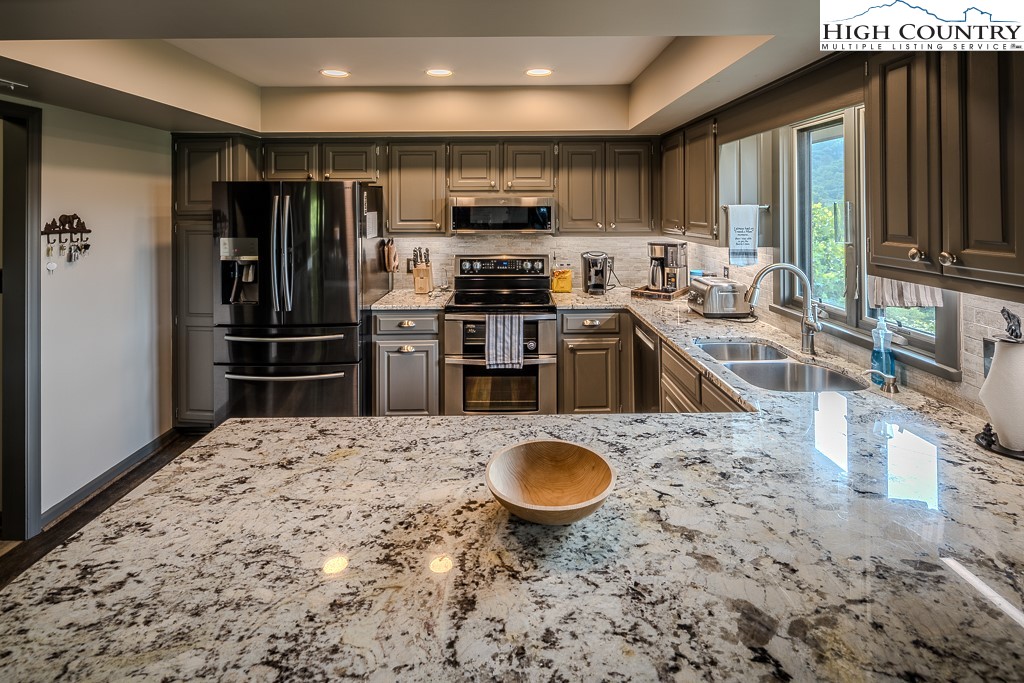 281 Beech Road Boone, NC 28607 - Photo 15 of 32 Gallery Image 15