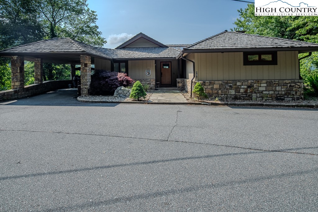 281 Beech Road Boone, NC 28607 - Photo 30 of 32 Gallery Image 30