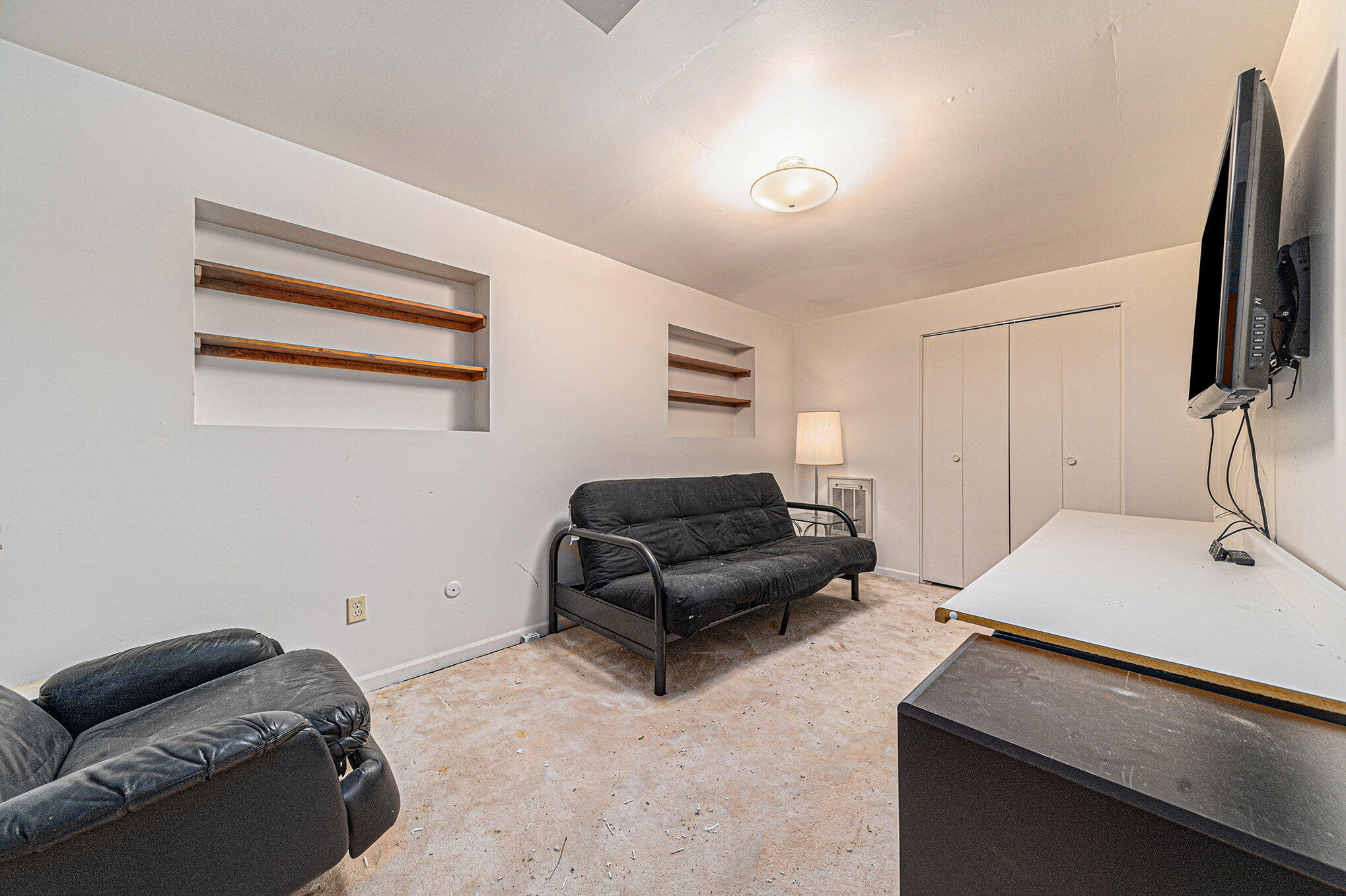 117 Inverness Court Kalamazoo, MI 49006 - Photo 17 of 26 015_converted_37