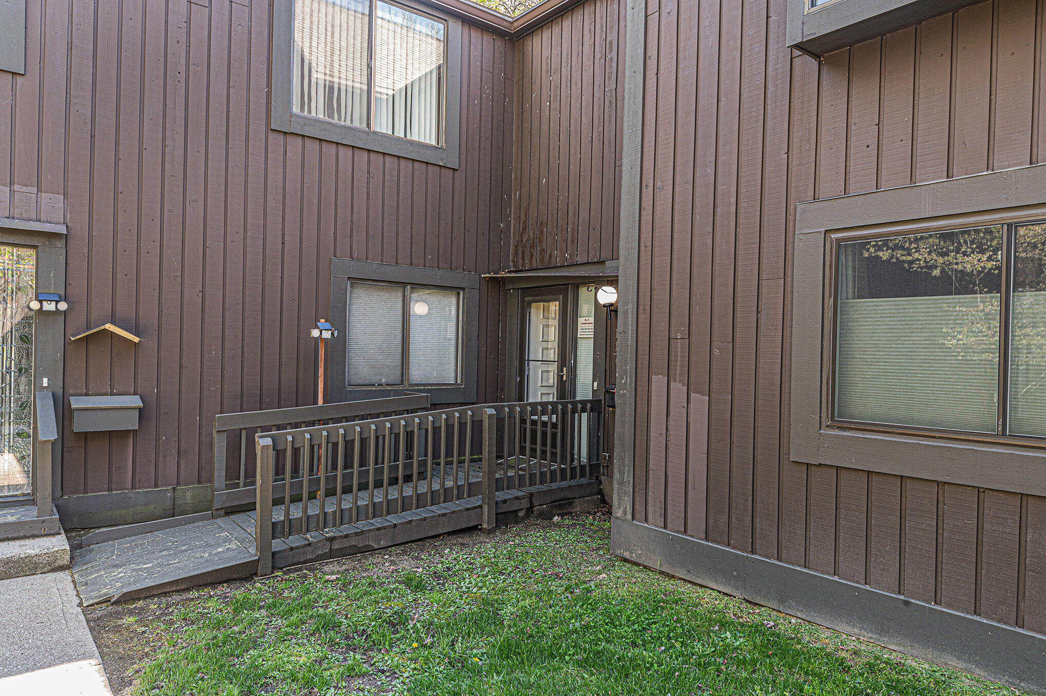 117 Inverness Court Kalamazoo, MI 49006 - Photo 4 of 26 003_converted_1