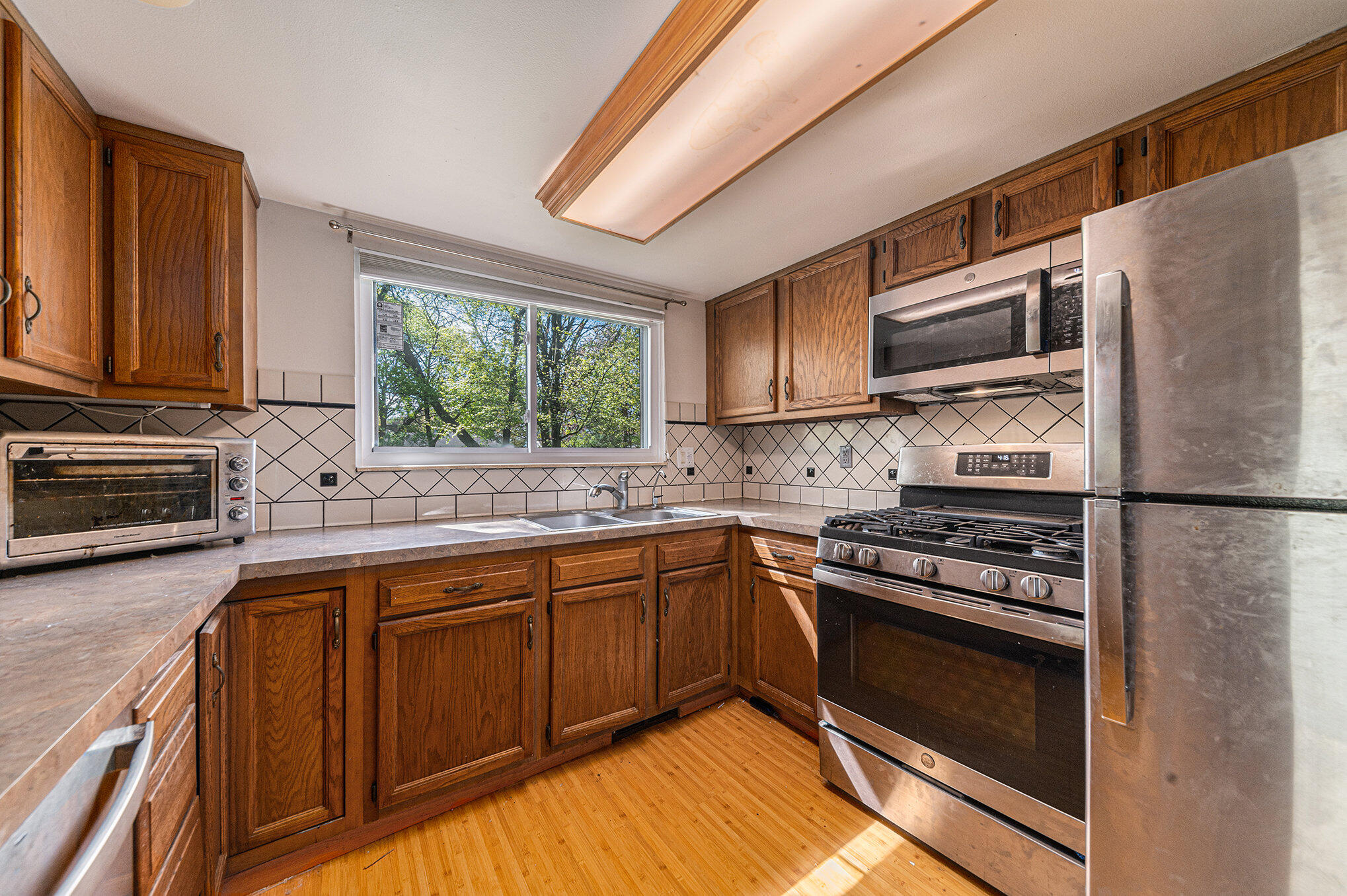 117 Inverness Court Kalamazoo, MI 49006 - Photo 9 of 26 006_converted_5