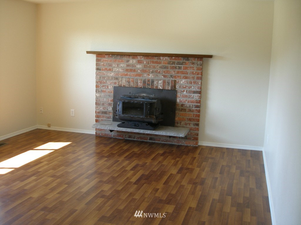 10985 Gardner Road Burlington, WA 98233 - Photo 2 of 9 Gallery Image 2