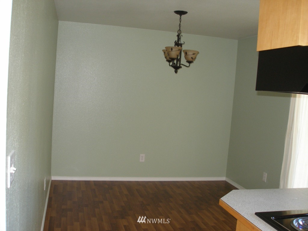 10985 Gardner Road Burlington, WA 98233 - Photo 3 of 9 Gallery Image 3
