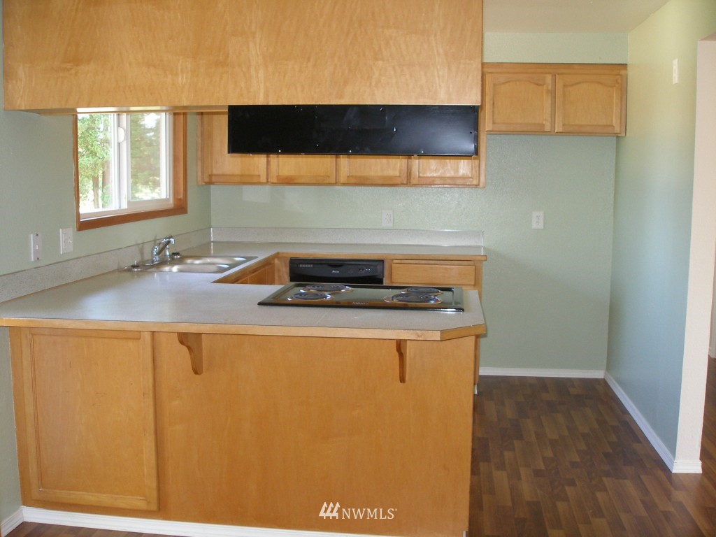 10985 Gardner Road Burlington, WA 98233 - Photo 4 of 9 Gallery Image 4