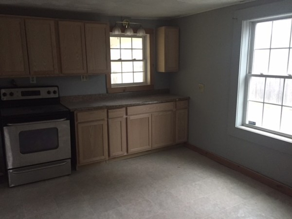 22 3rd Street Ayer, MA 01432 - Photo 6 of 9