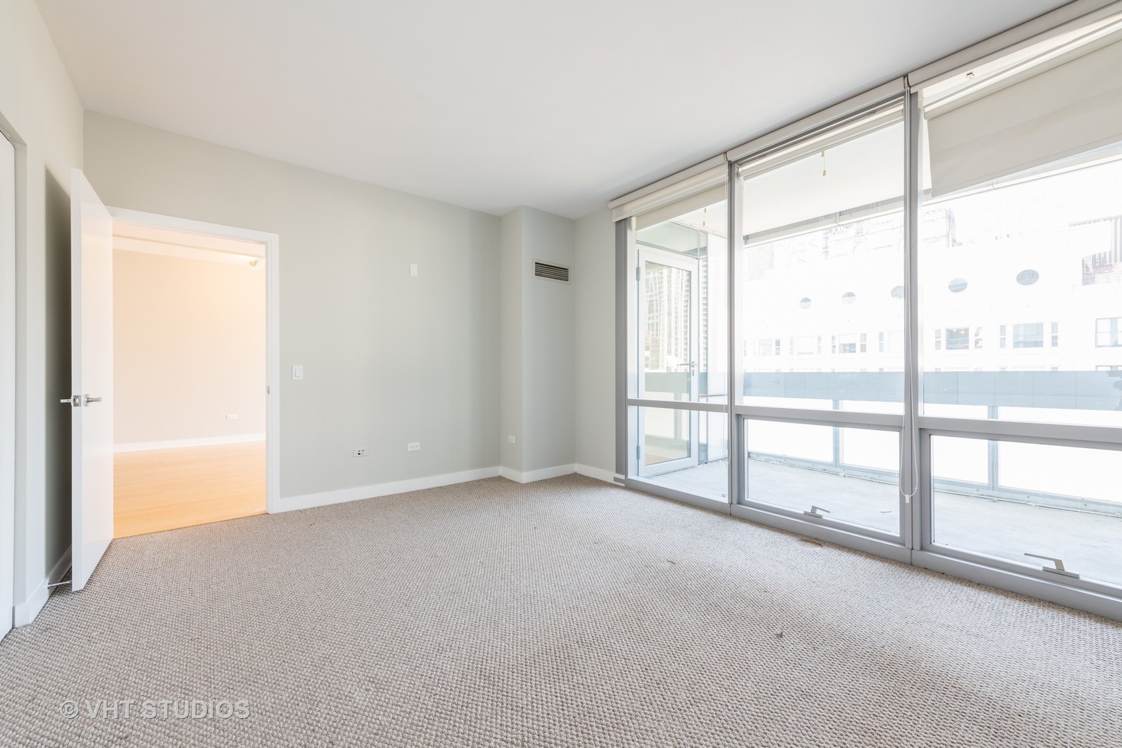 8 East Randolph Street, Unit 1206 Chicago, IL 60601 - Photo 7 of 10