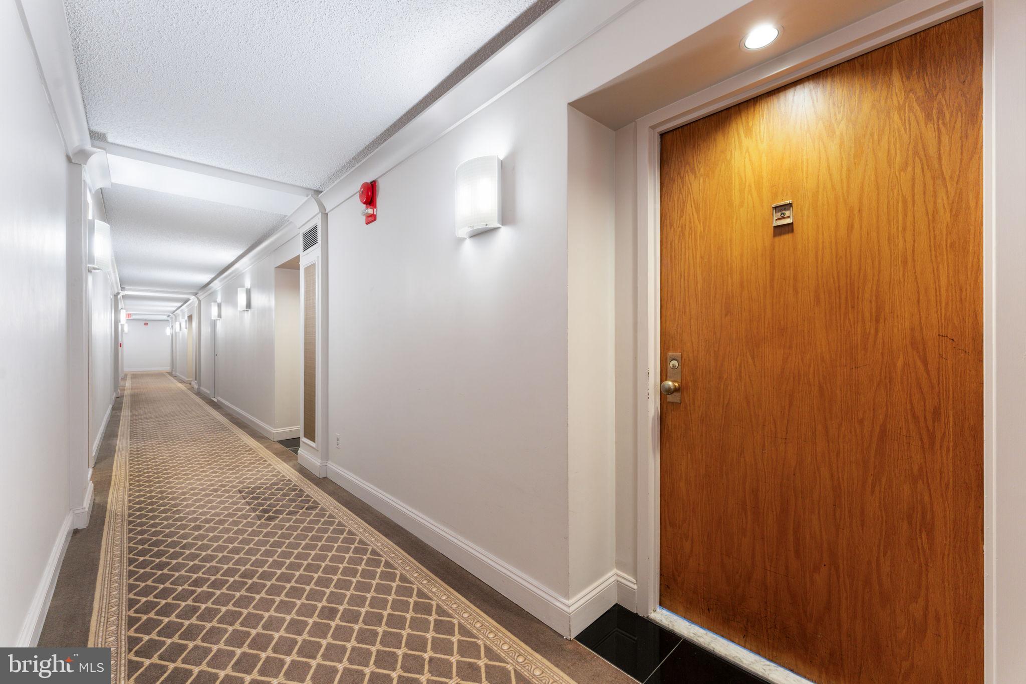 1800 Old Meadow Road, Unit 1218 McLean, VA 22102 - Photo 15 of 55 a view of hallway