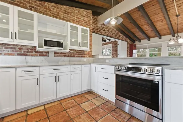 a view of utility room