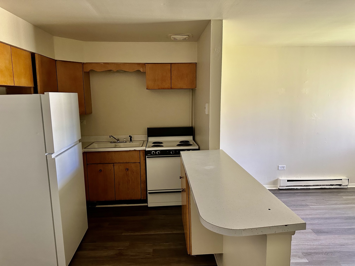 250 North Entrance Avenue, Unit 1B Kankakee, IL 60901 - Photo 3 of 6 a room with storage and utility