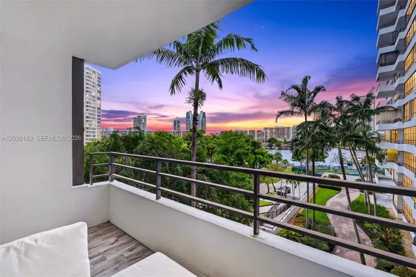 $2,200 | 500 Three Islands Boulevard, Unit 201, Hallandale Beach, FL 33009