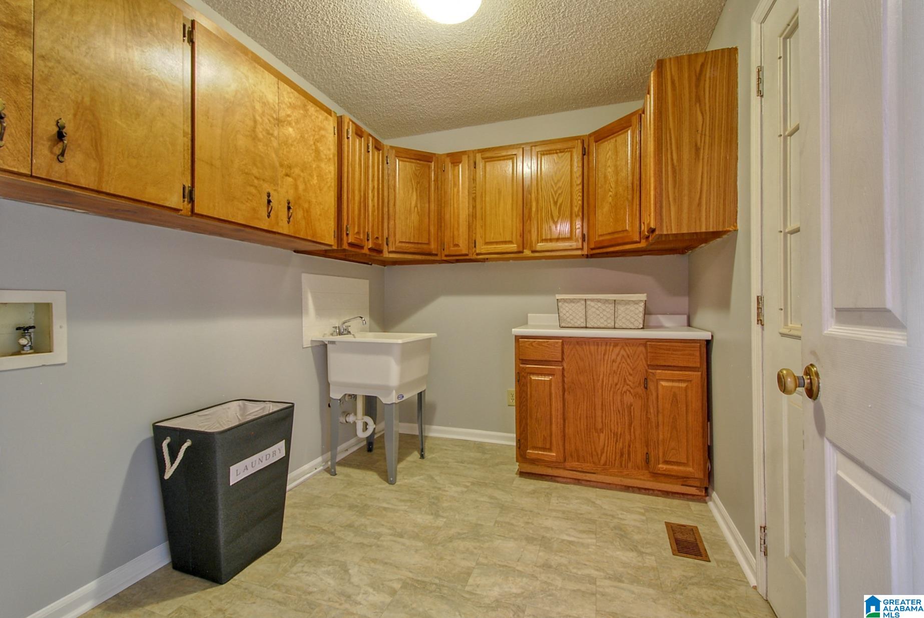 1223 Stillwater Road Anniston, AL 36207 - Photo 16 of 30