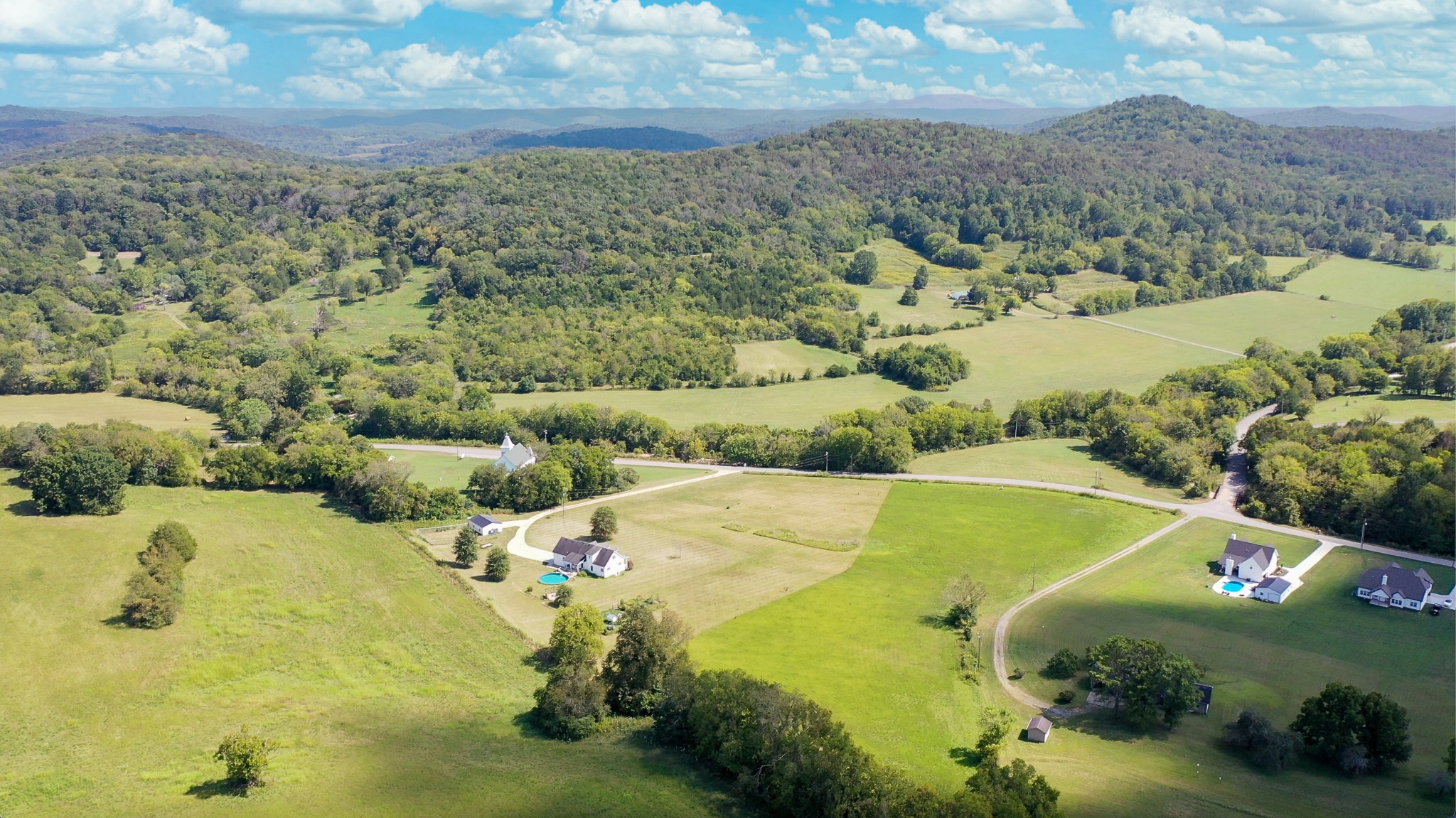 6697 Greenvale Road Watertown, TN 37184 - Photo 32 of 36 a view of swimming pool and mountain