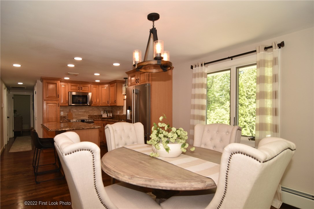 263 Old County Road Smithfield, RI 02917 - Photo 12 of 41