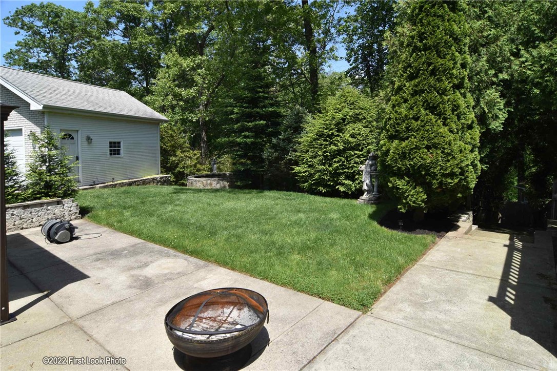 263 Old County Road Smithfield, RI 02917 - Photo 34 of 41