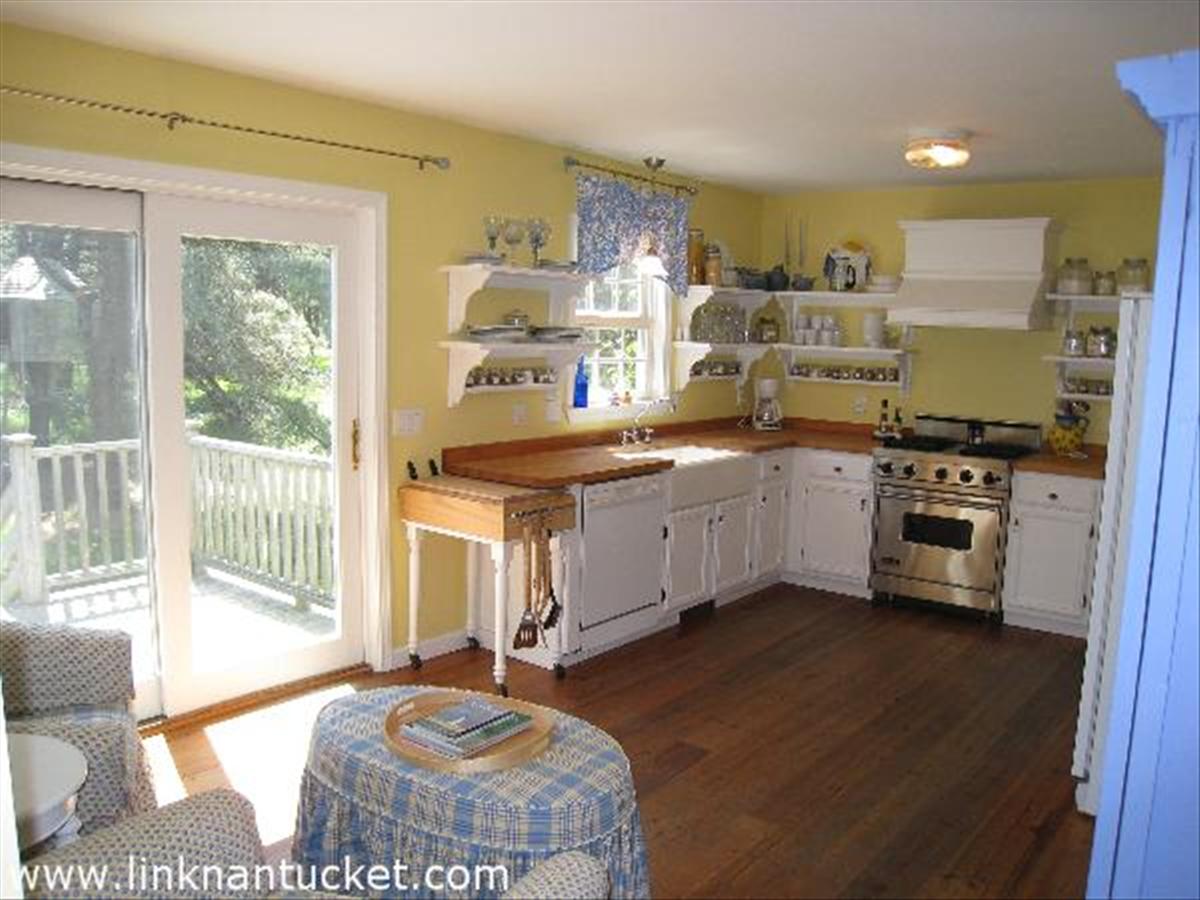 50 Ridge Lane Nantucket, MA 02554 - Photo 8 of 18 Gallery Image 8
