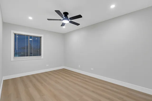 $2,300 | 10347 Dearlove Road, Unit 302, Glenview, IL 60025