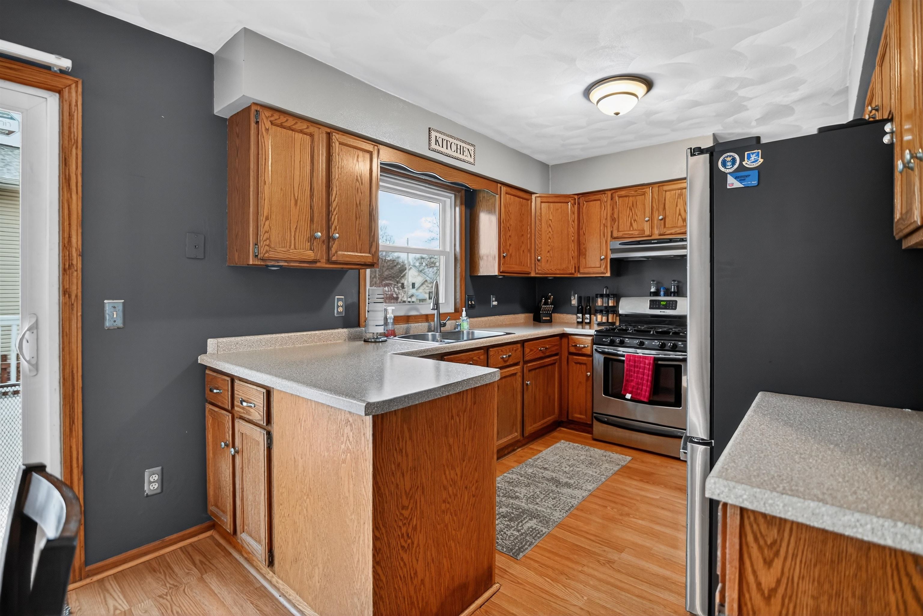 1604 Rustic Drive Sun Prairie, WI 53590 - Photo 11 of 33