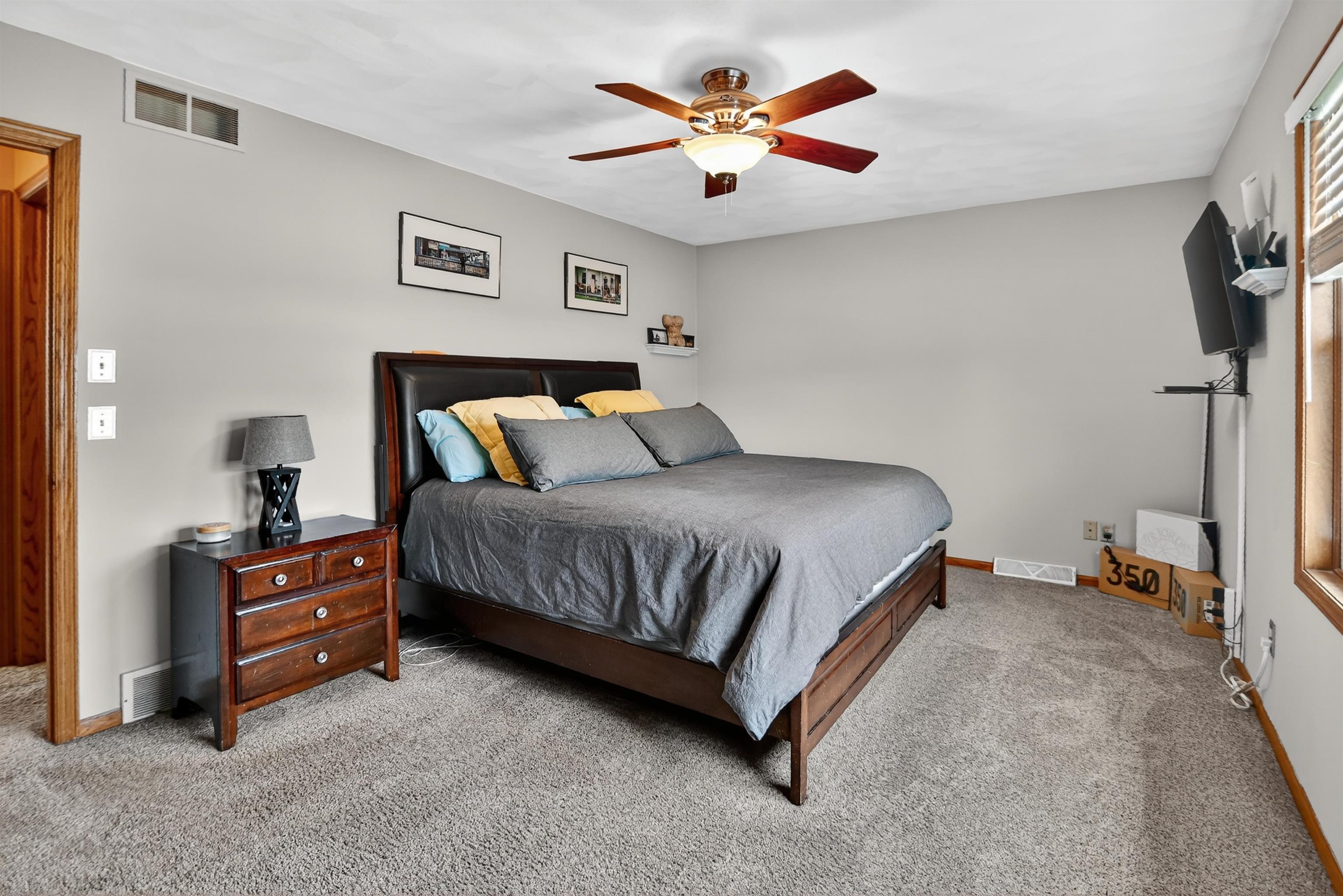 1604 Rustic Drive Sun Prairie, WI 53590 - Photo 14 of 33