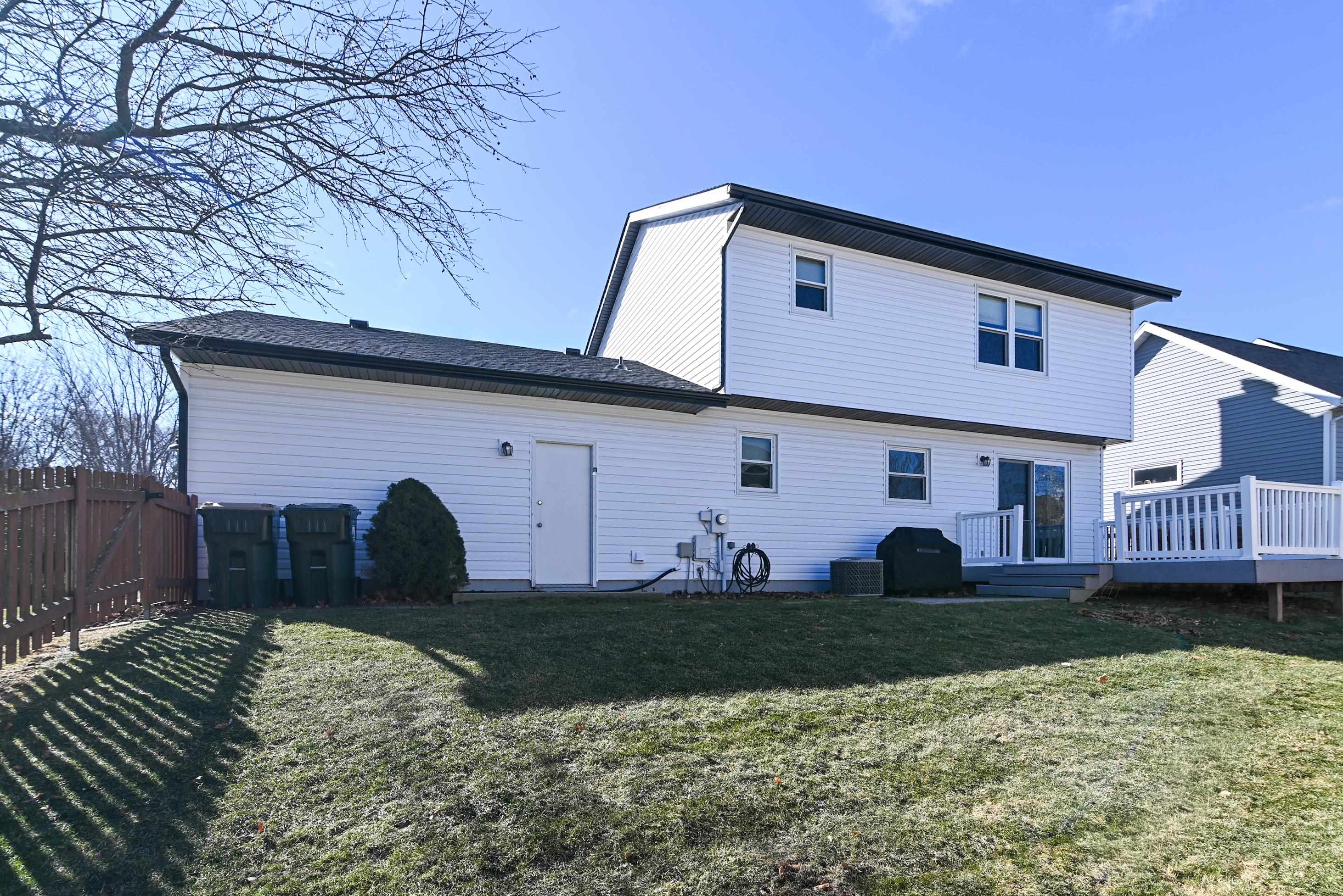 1604 Rustic Drive Sun Prairie, WI 53590 - Photo 30 of 33