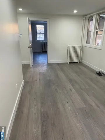 $1,950 | 317 7th Street, Unit 1, Union City, NJ 07087