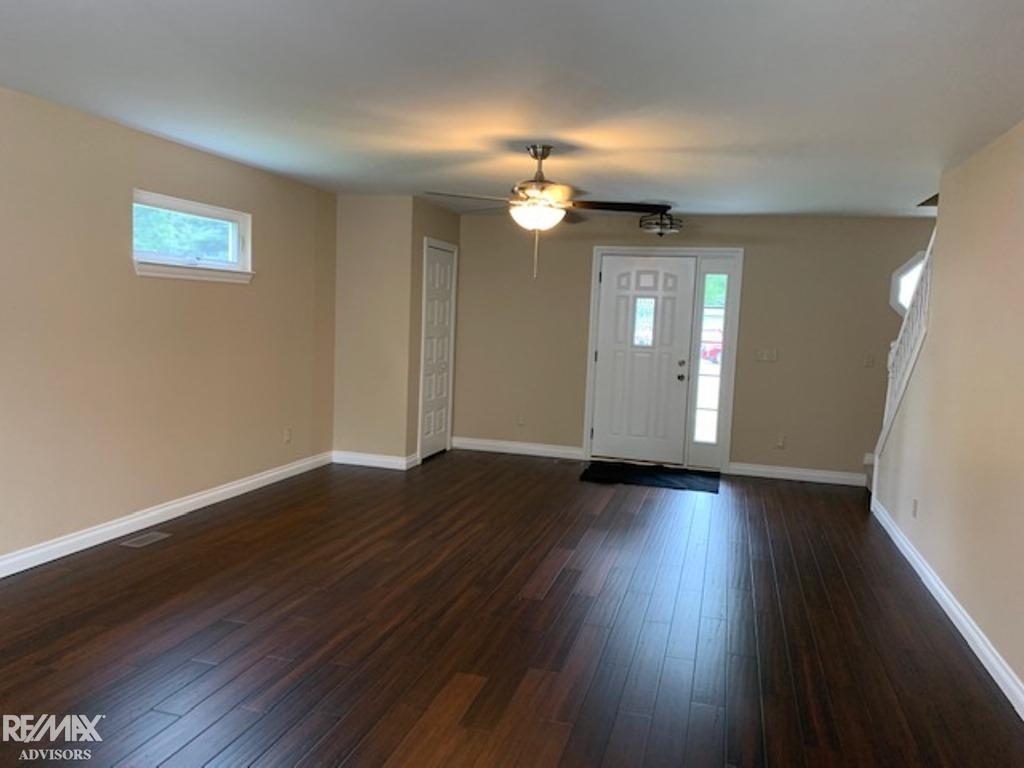 9583 Nook Road Algonac, MI 48001 - Photo 9 of 28 50052255-8.JPG