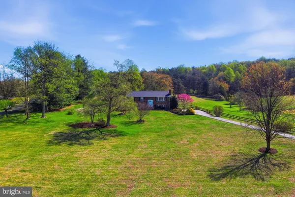 $775,000 | 6163 Georgetown Road, Broad Run, VA 20137