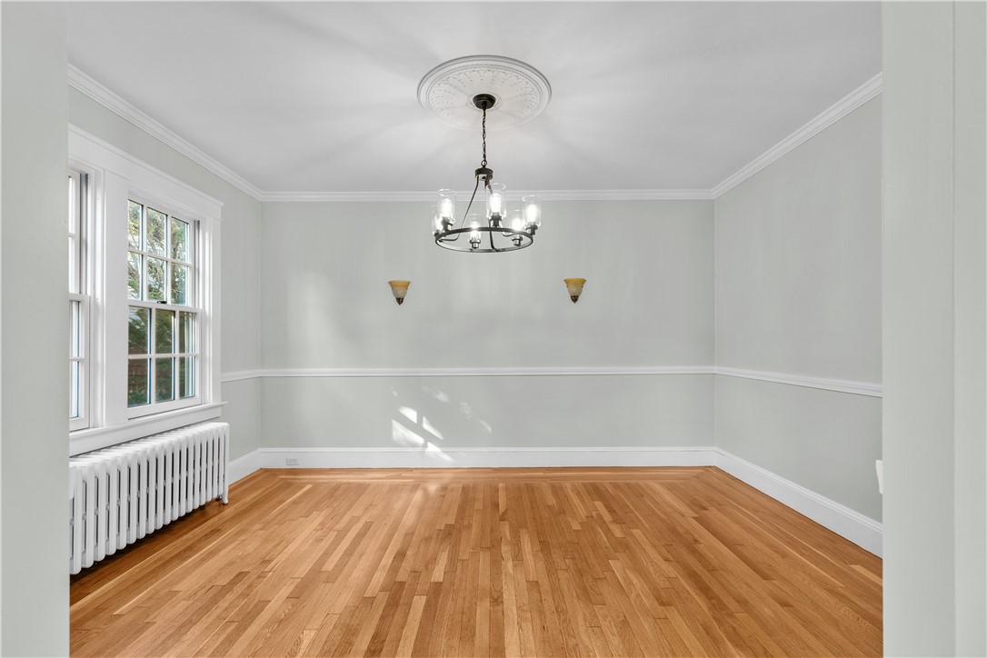 52 Bliss Road Newport, RI 02840 - Photo 10 of 40