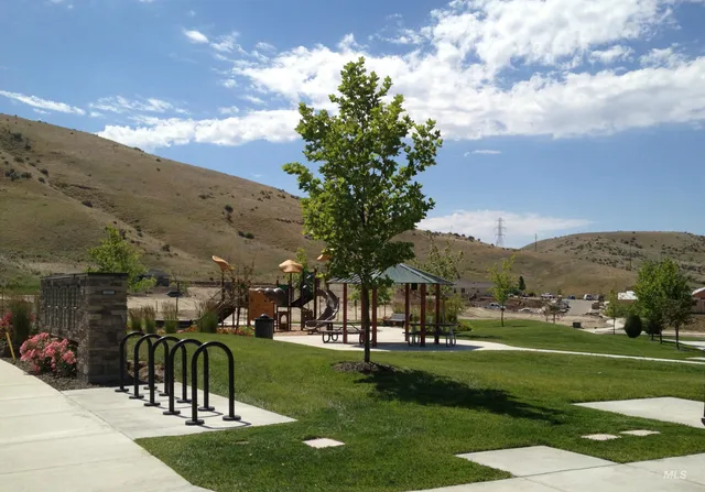 $724,500 | 6725 South Kirsten Way, Unit 929, Eagle, ID 83714