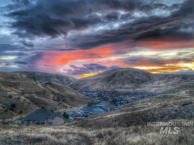 $724,500 | 6725 South Kirsten Way, Unit 929, Eagle, ID 83714