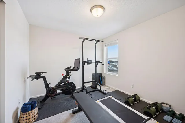 $400,000 | 7150 Walnut Grove Lane North, Maple Grove, MN 55311