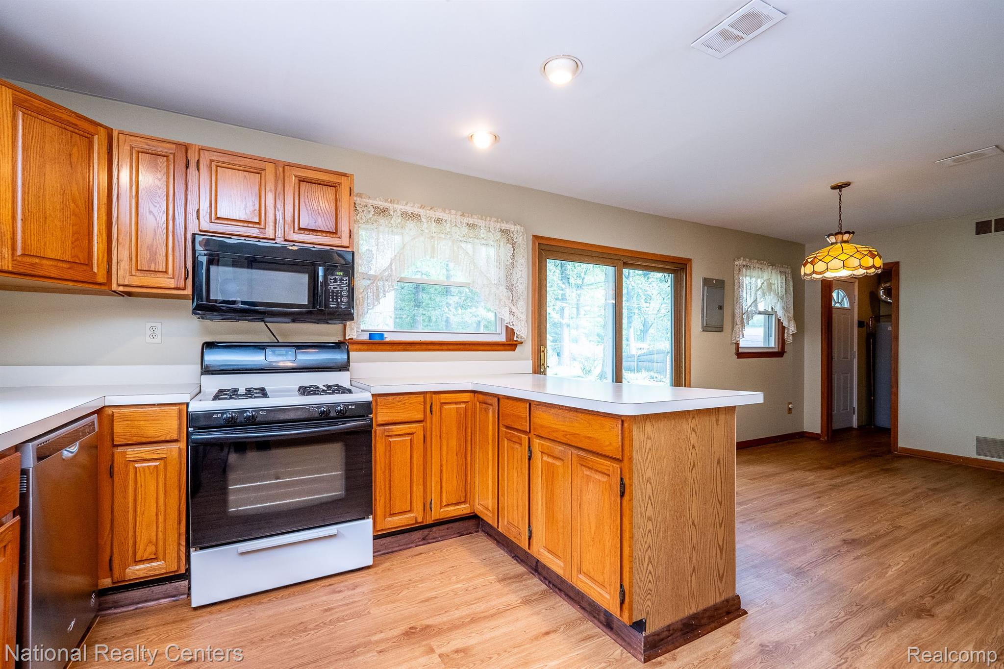 10625 Dewitt Road Belleville, MI 48111 - Photo 28 of 46 Gallery Image 28