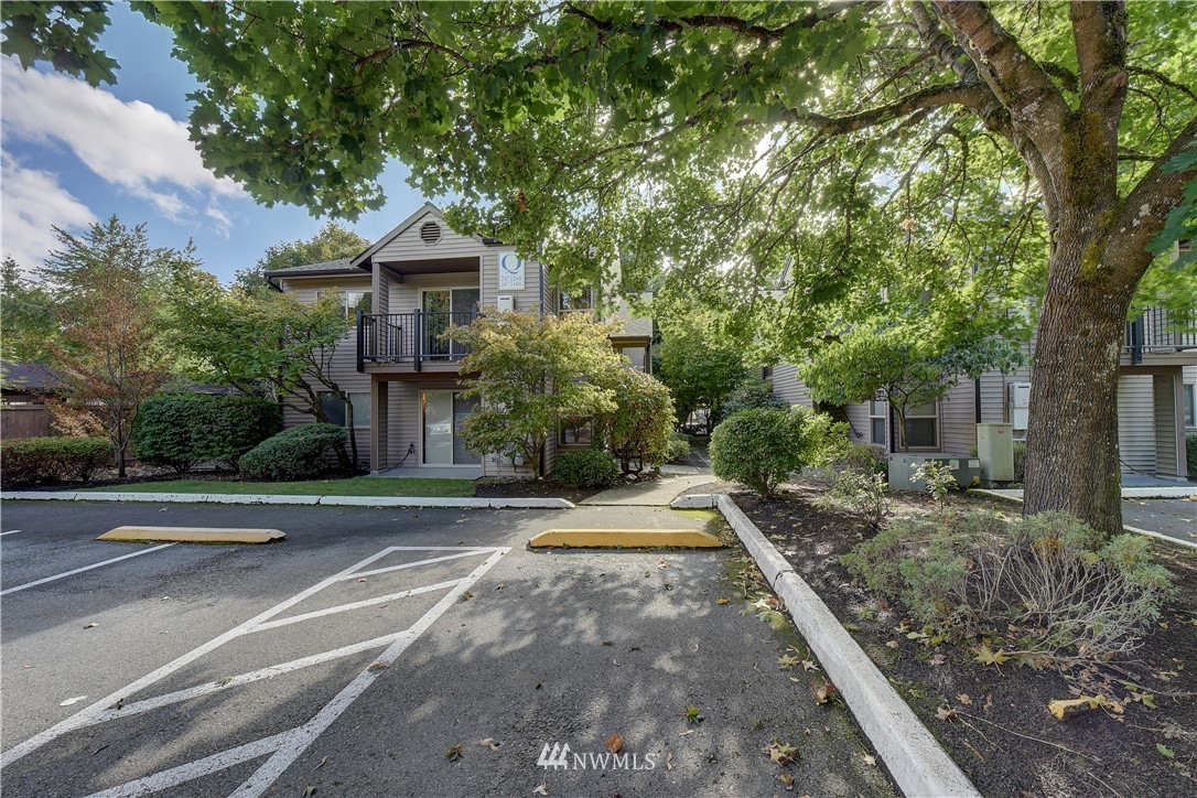 9805 Avondale Road Northeast, Unit Q247 Redmond, WA 98052 - Photo 1 of 15 Gallery Image 1