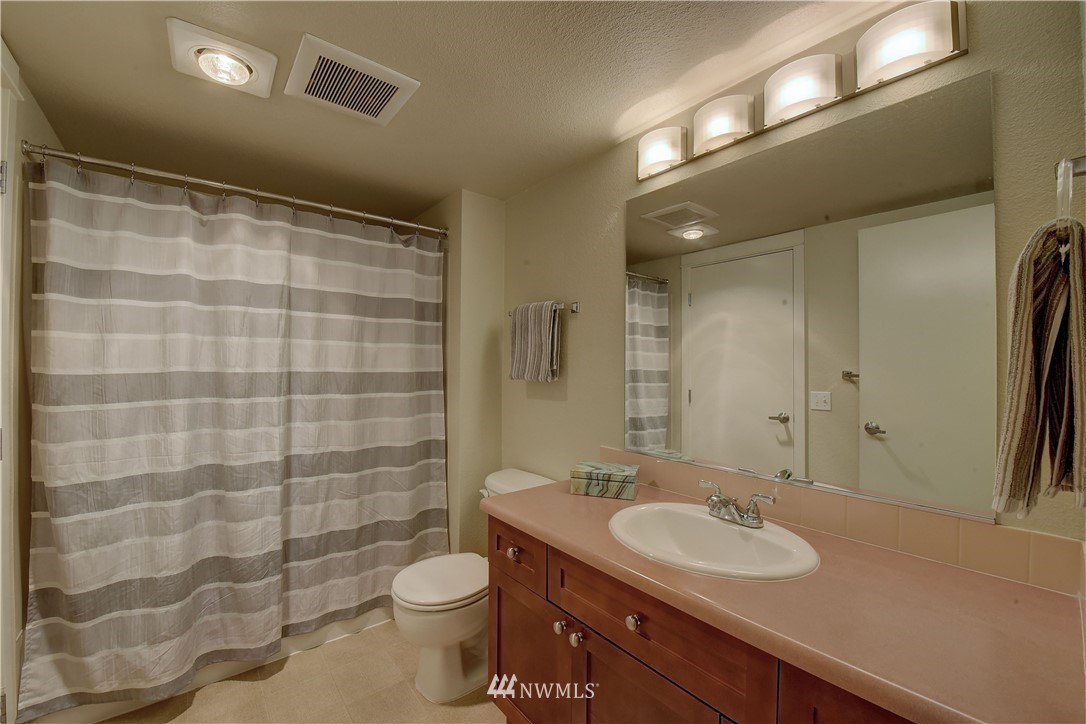 9805 Avondale Road Northeast, Unit Q247 Redmond, WA 98052 - Photo 11 of 15 Gallery Image 11