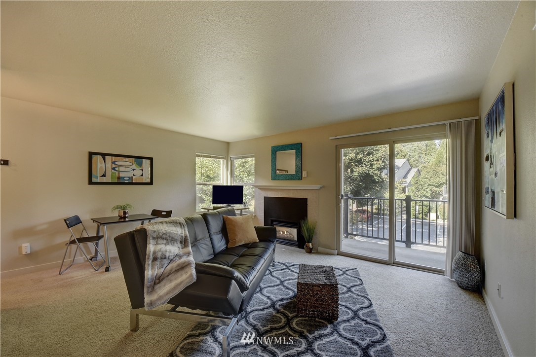 9805 Avondale Road Northeast, Unit Q247 Redmond, WA 98052 - Photo 4 of 15 Gallery Image 4