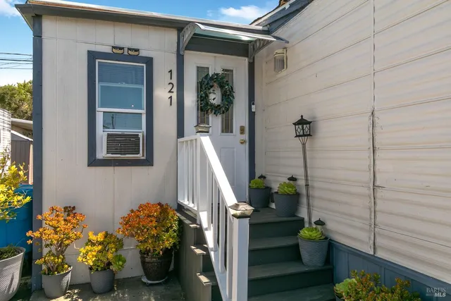 $148,000 | 2500 Springs Road, Unit 121, Vallejo, CA 94591